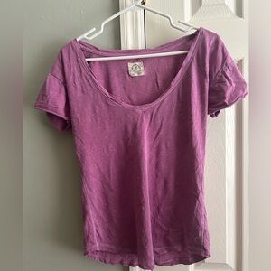 American Eagle Outfitters Plum Short Sleeve Tee